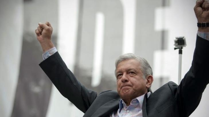 Sin insultos y con alegraría pide López Obrador contrarrestar guerra sucia de sus oponentes