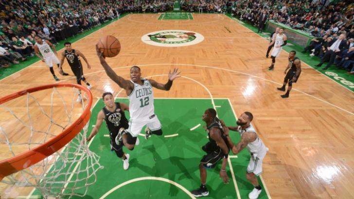 Celtics sufre para derrotar a los Bucks en su primer juego de playoff
