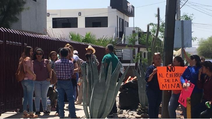 GALERÍA | Habitantes de La Colorada se manifiestan contra el cierre de la mina ‘La Pitalla’