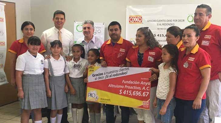 Cadena comercial dona 415 mil pesos a Fundación Anyo
