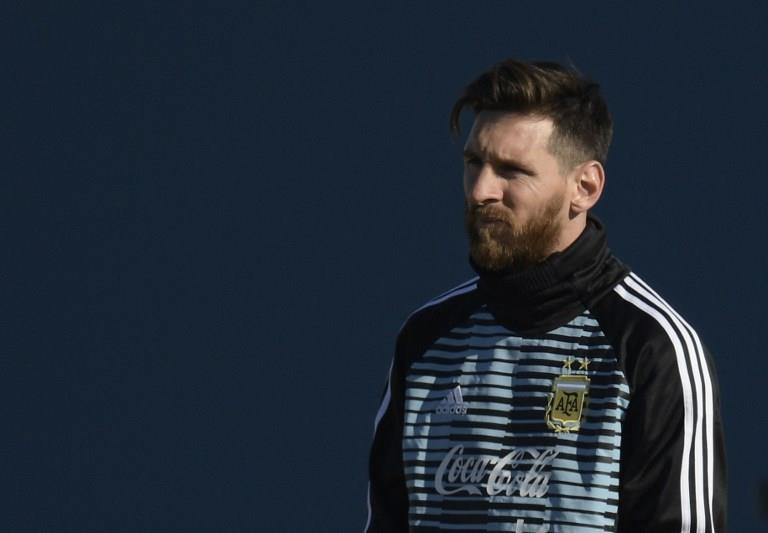 Lionel Messi llega a Argentina para reportar con su selección