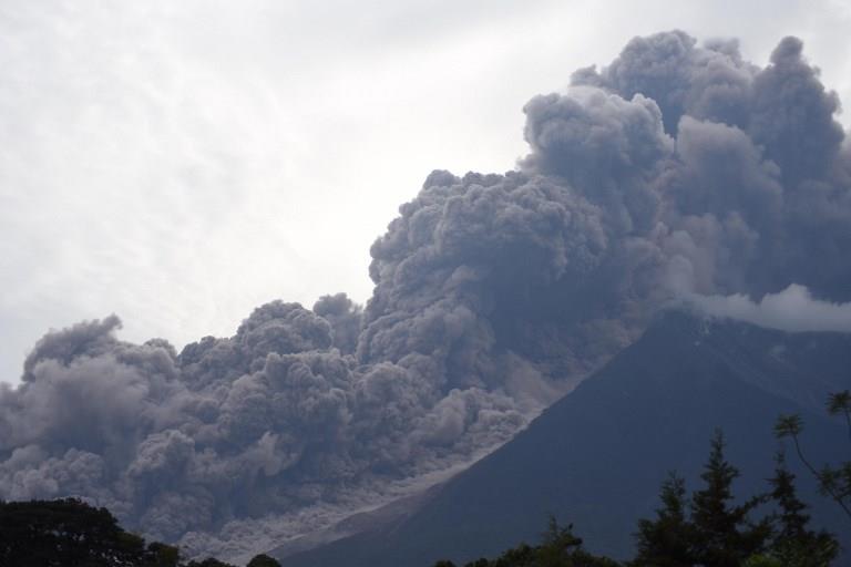 Enrique Peña Nieto externa su apoyo a Guatemala tras la erupción del Volcán de Fuego