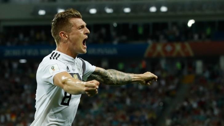 Alemania derrota 2-1 a Suecia con gol de último minuto
