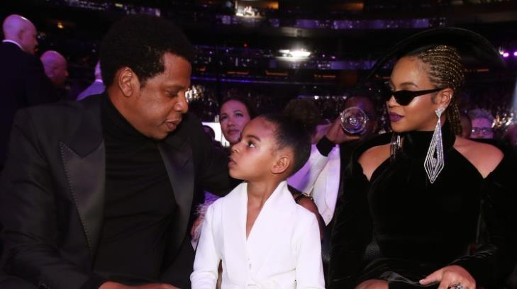 Hija de Beyoncé y Jay-Z se avergüenza al ver a sus padres en imagen con poca ropa