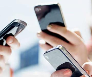 Jóvenes hermosillenses dedican hasta 15 horas al uso de celular