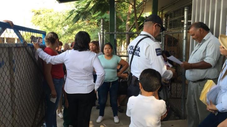 AUDIO | Padres de familia exigen transparencia de recursos en la primaria Abelardo L. Rodríguez
