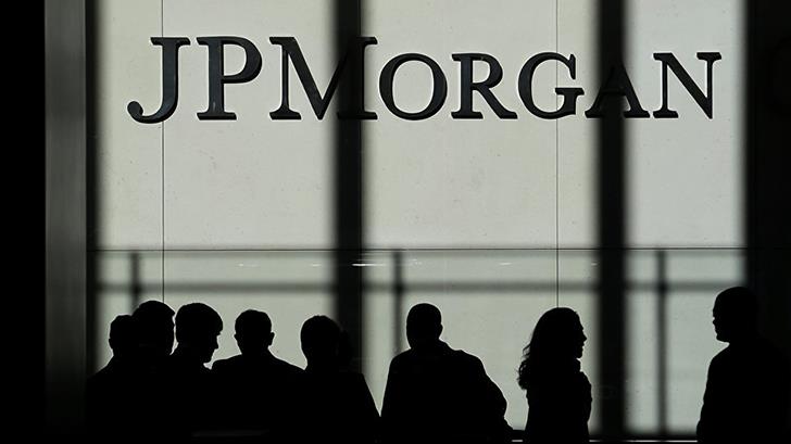 Ordenan detener por fraude al presidente del Consejo de Administración de JP Morgan México