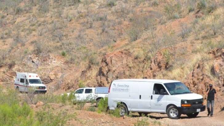 AUDIO | Un hombre sin vida y uno más lesionado, son encontrados en camino de terracería en Nogales