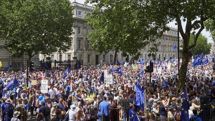 Miles de personas marchan en Londres para solicitar un segundo referéndum sobre el ‘Brexit’