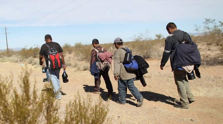Migrantes mexicanos son devueltos al país por EU