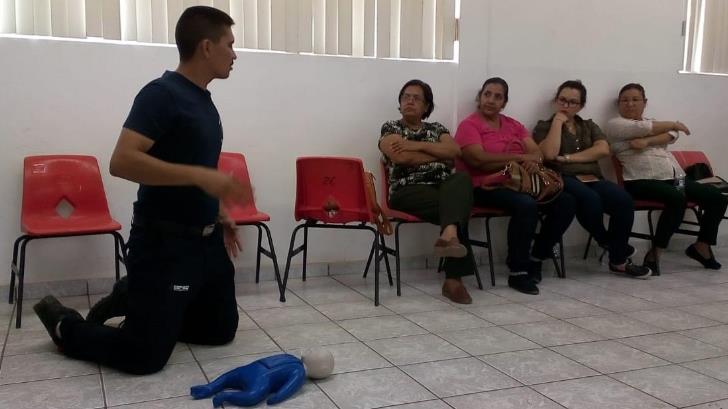 Imparten Bomberos curso de primeros auxilios en Navojoa