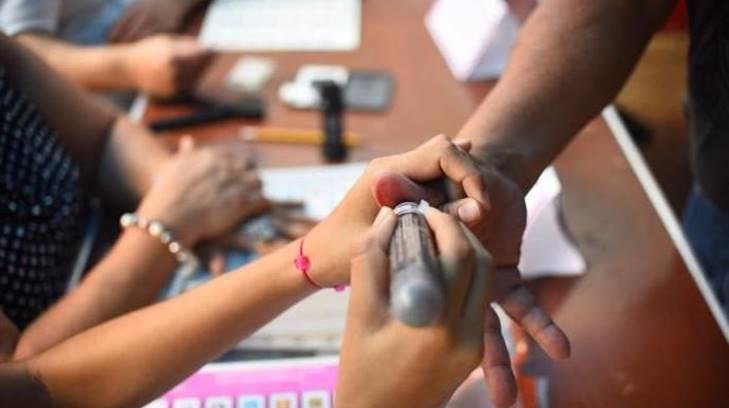 Conteo de votos causa descontrol en casilla especial de Nogales