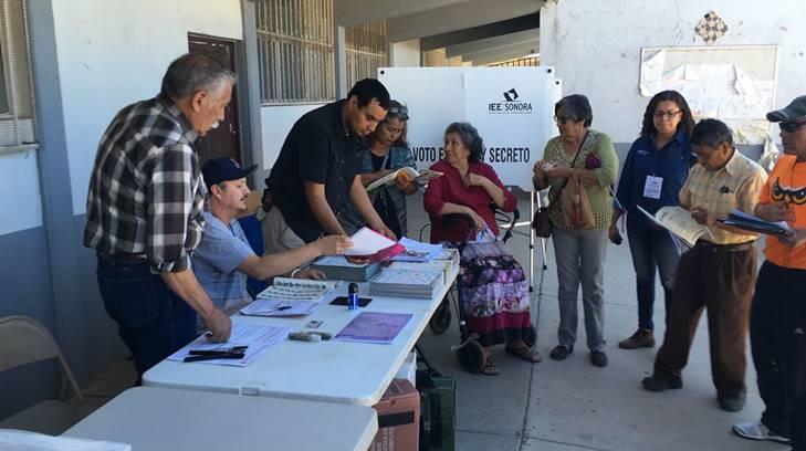 En Nogales también reportan retraso en la apertura de casillas