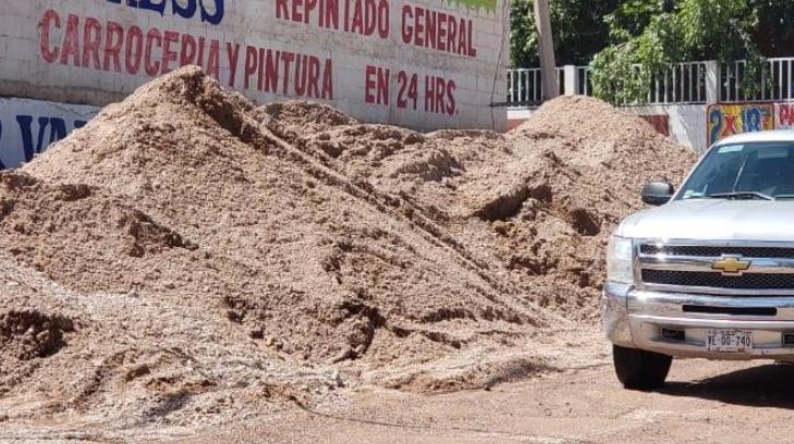 AUDIO | Lluvias dejan toneladas de arena y escombro en calles de Nogales