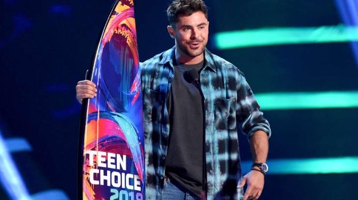 Zac Efron gana ‘actor de película de drama’ en los Teen Choice Awards 2018
