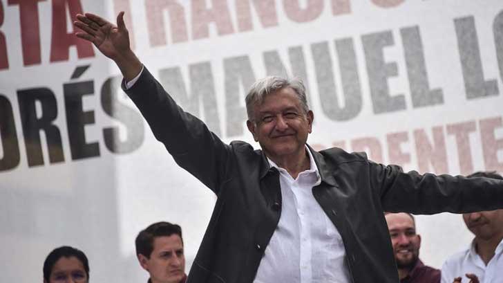 López Obrador realiza gira de agradecimiento por Pachuca, Hidalgo