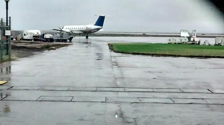 Aeropuerto de Culiacán cierra operaciones por mal clima este jueves