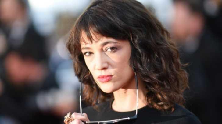 La actriz italiana Asia Argento releva infidelidad de Anthony Bourdain