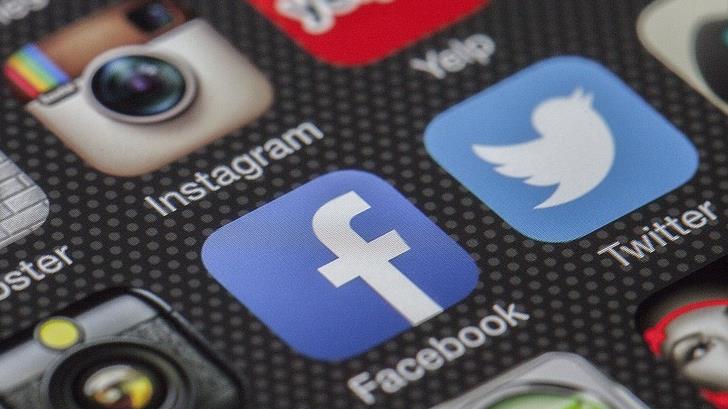 Usuarios de redes sociales reportan la caída de Facebook, Instagram y WhatsApp