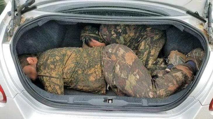 AUDIO | Capturan a indocumentados al intentar cruzar escondidos en un vehículo a EU