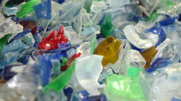 Movimiento Ciudadano va por reducir uso de plásticos