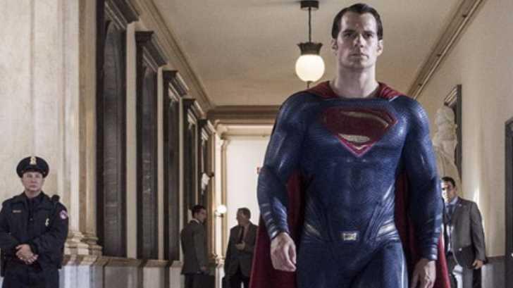 Representante niega que Henry Cavill deje a ‘Superman’