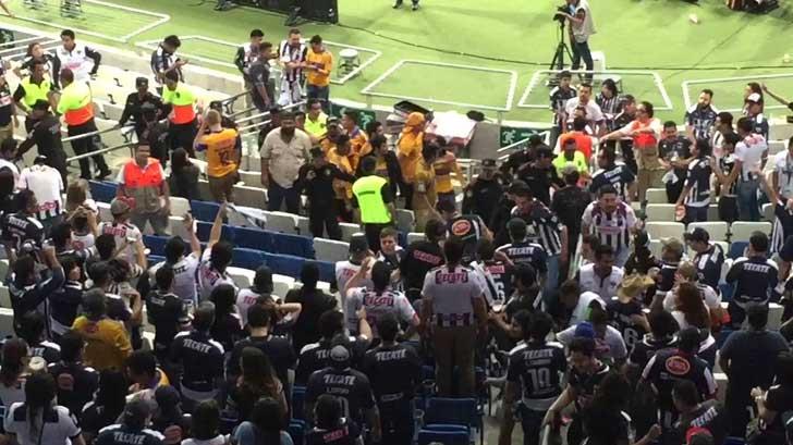 Sólo un detenido en trifulca entre aficionados de Tigres y Rayados