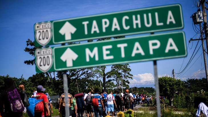 Caravana de hondureños sigue su marcha a Tapachula