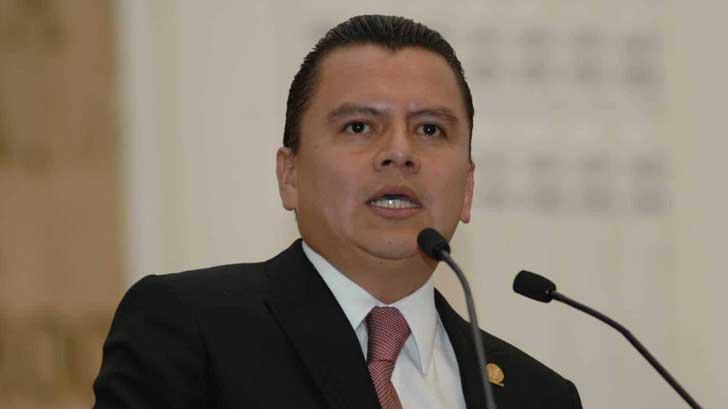 Manuel Granados presenta su renuncia a la presidencia del PRD