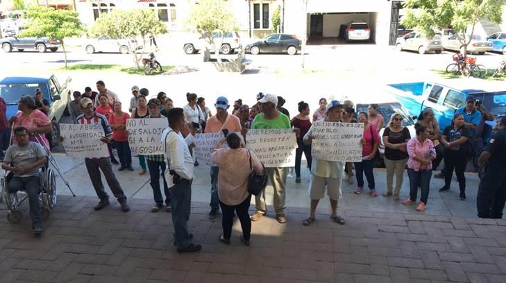 AUDIO | Ayuntamiento negocia con manifestantes su reubicación al sur de Navojoa