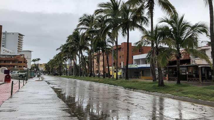 Huracán Willa paraliza cuatro municipios de Sinaloa