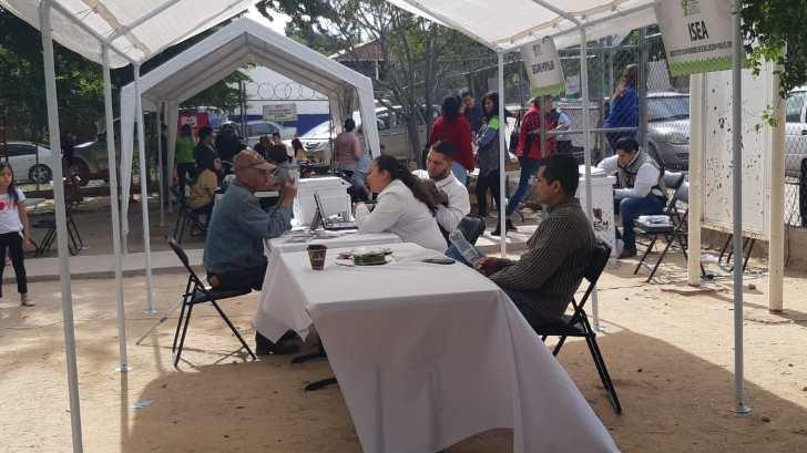 Familias de la colonia Café Combate aprovechan las Jornadas de Bienestar y Salud
