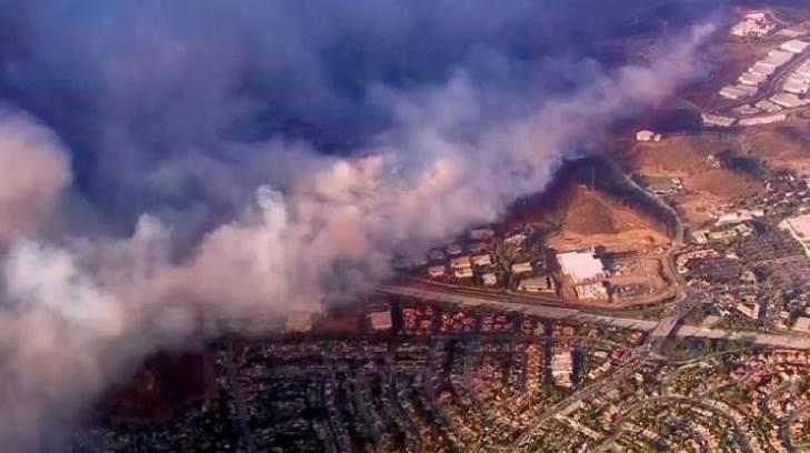 Trump amenaza con cortar fondos para California por no controlar incendios