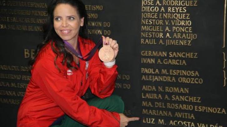Luz Acosta pide beca y premio que obtuvieron medallistas en Londres