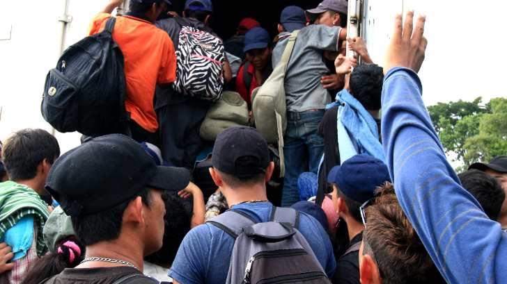 Migrantes esperan respuesta de la ONU sobre camiones en las próximas horas