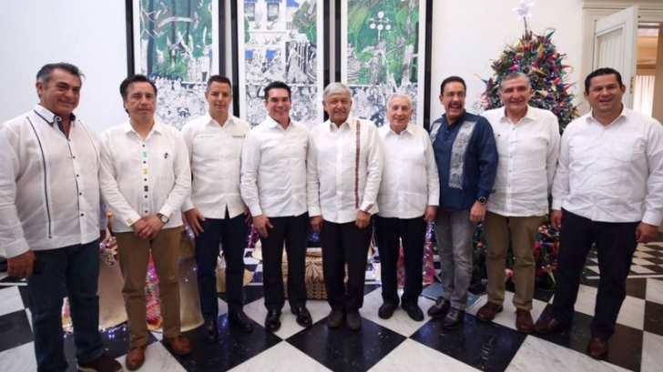 López Obrador se reúne con gobernadores