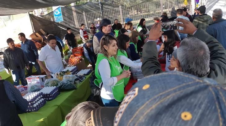 AUDIO | Hermosillenses madrugan para aprovechar ofertas del bazar navideño del DIF Sonora