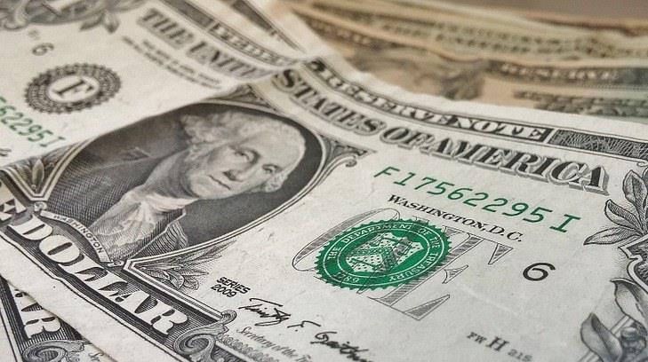 El dólar se vende esta mañana en 20.43 pesos en bancos de la CDMX