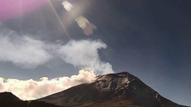 Volcán Popocatépetl registra explosión moderada