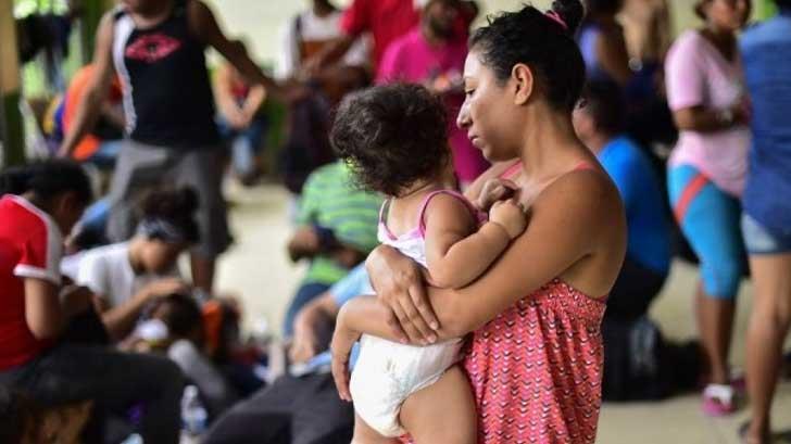 Caravana migrante llega a frontera México-Guatemala