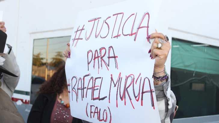 Periodistas protestan frente a la PGR por el asesinato de Rafael Murúa