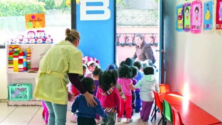 Trabajadoras de estancias infantiles se manifiestan en Durango