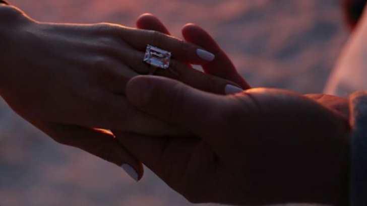 A-Rod le dio el anillo a Jennifer Lopez frente al mar
