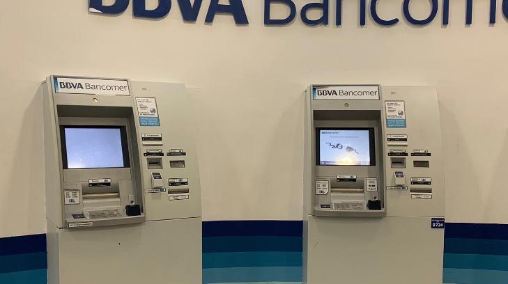 Tarjetahabientes de BBVA Bancomer siguen reportando fallas en cajeros automáticos