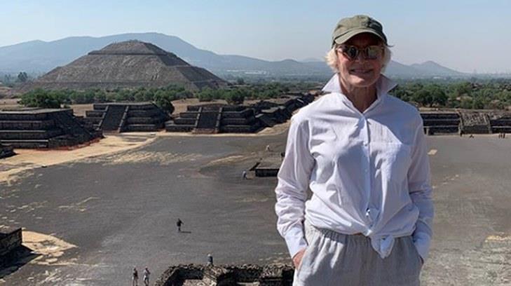 La actriz Glenn Close visita las pirámides de Teotihuacán