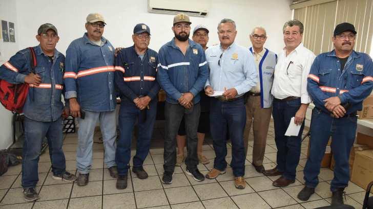 Club Rotario Hermosillo entrega 200 lentes a trabajadores del Ayuntamiento