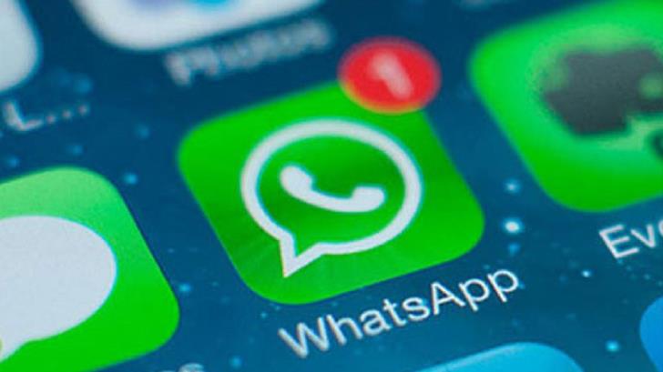 Mexicanos transfieren 50 millones de pesos al día por WhatsApp