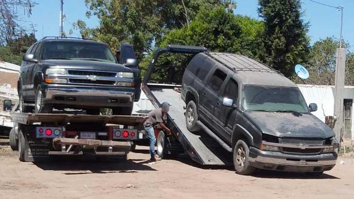 Aseguran cuatro vehículos y armas de fuego tras cateo en el Campo 60