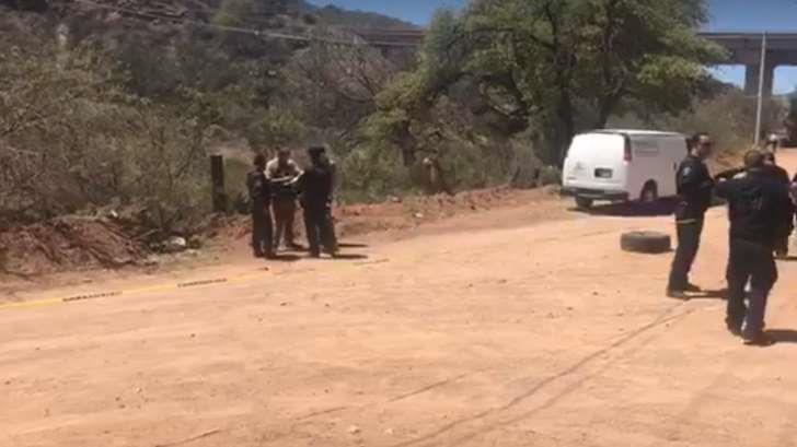 AUDIO | Hallan un cadáver en un camino de terracería en Nogales; mostraba signos de violencia