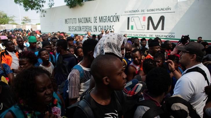 Nueva caravana de unos 3 mil migrantes centroamericanos cruzó este viernes a México